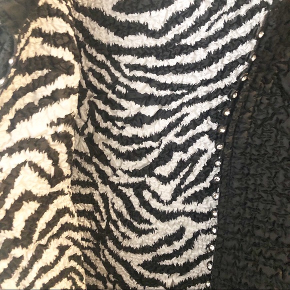 BLACK WHITE ZEBRA CREPE RHINESTONE VEST SMALL EUC - Picture 3 of 8